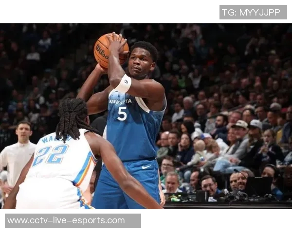 关键时刻文班的抛投突破爱德华兹直言对手高度让跳投难以成功 关键时刻文班的抛投突破爱德华兹直言对手高度让跳投难以成功