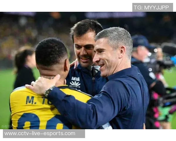 蒙哥马利于10日下午三点半抵达北京张稀哲亲自前往接机迎接新队友 蒙哥马利于10日下午三点半抵达北京张稀哲亲自前往接机迎接新队友